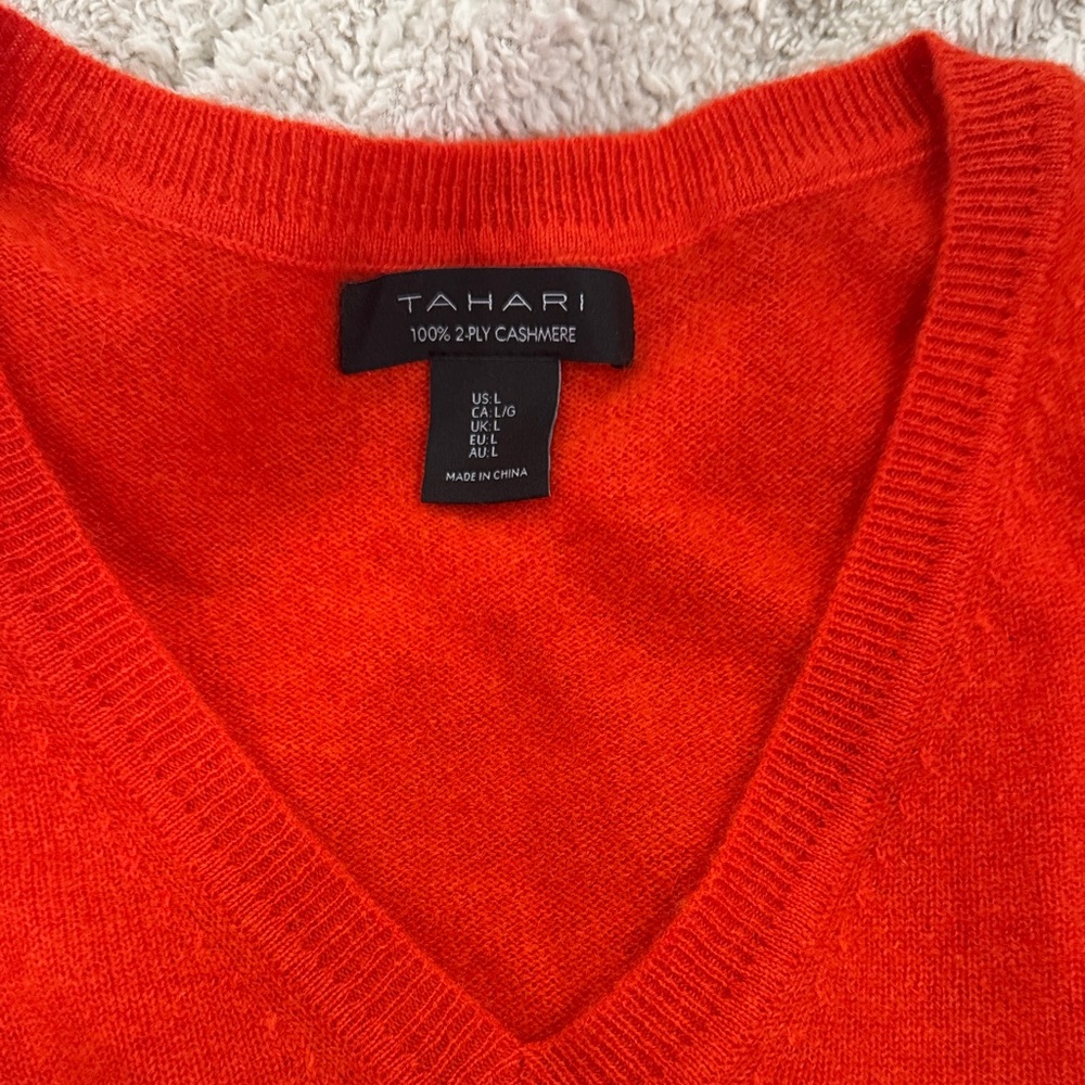Tahari Women's orangeCashmere Sweater